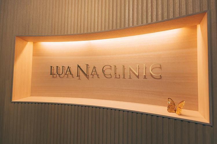 クリニック入口02